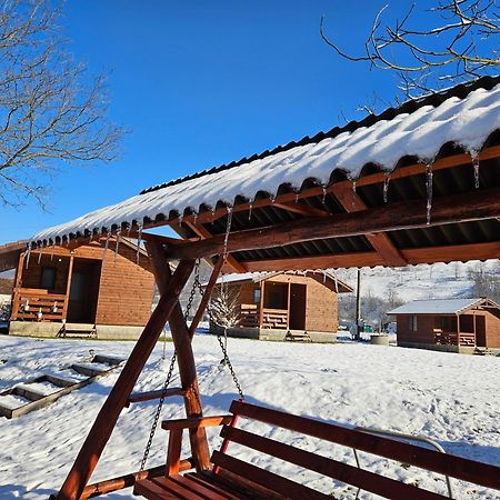 Casute Zavoi Bulz Villa Bagian luar foto