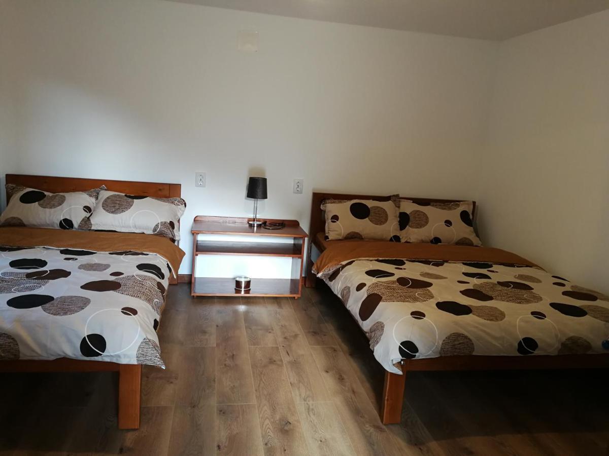 Casute Zavoi Bulz Villa Bagian luar foto