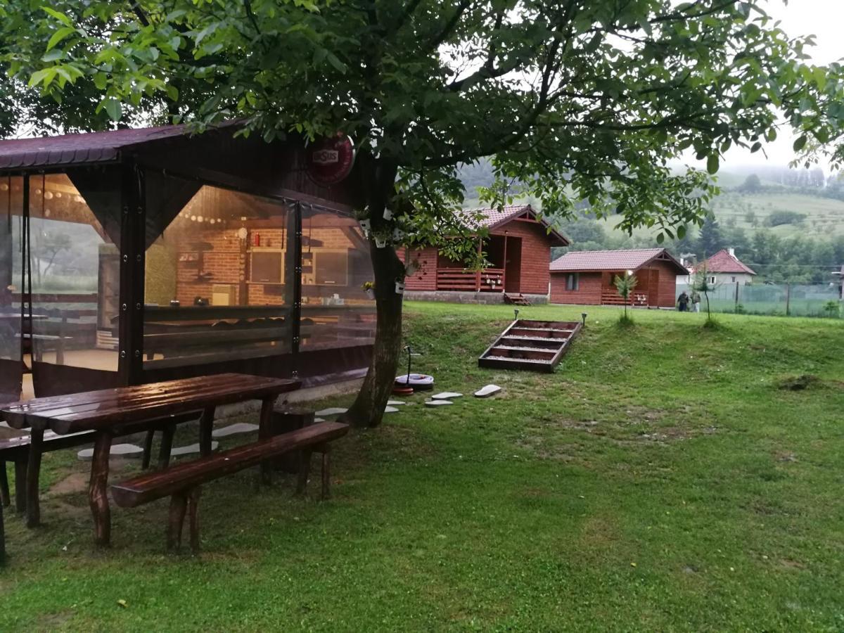 Casute Zavoi Bulz Villa Bagian luar foto