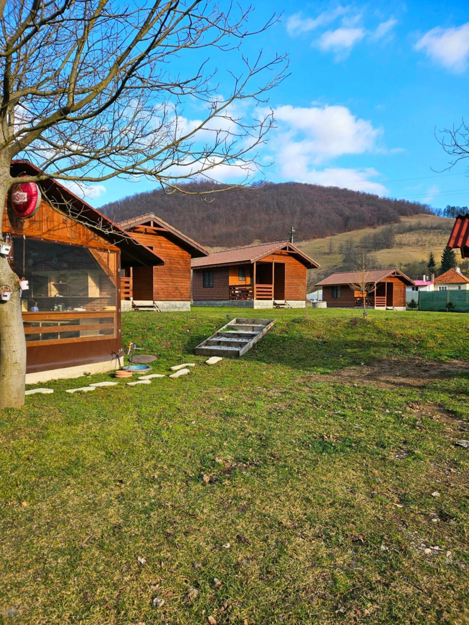 Casute Zavoi Bulz Villa Bagian luar foto