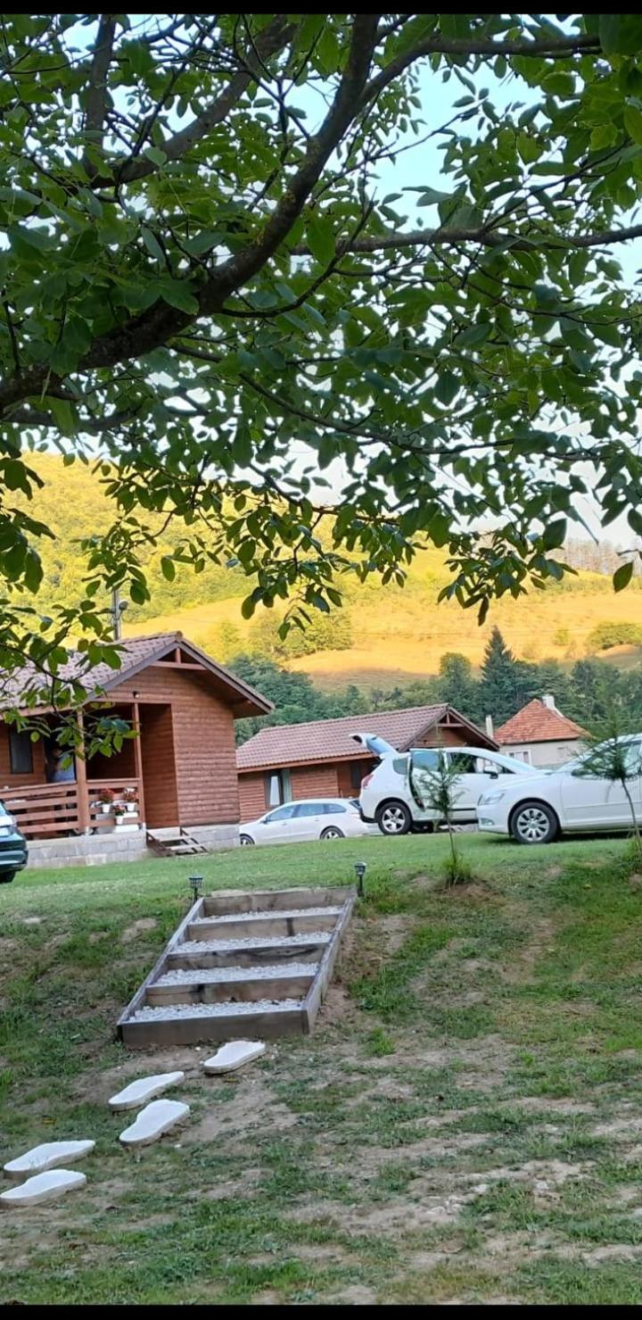 Casute Zavoi Bulz Villa Bagian luar foto