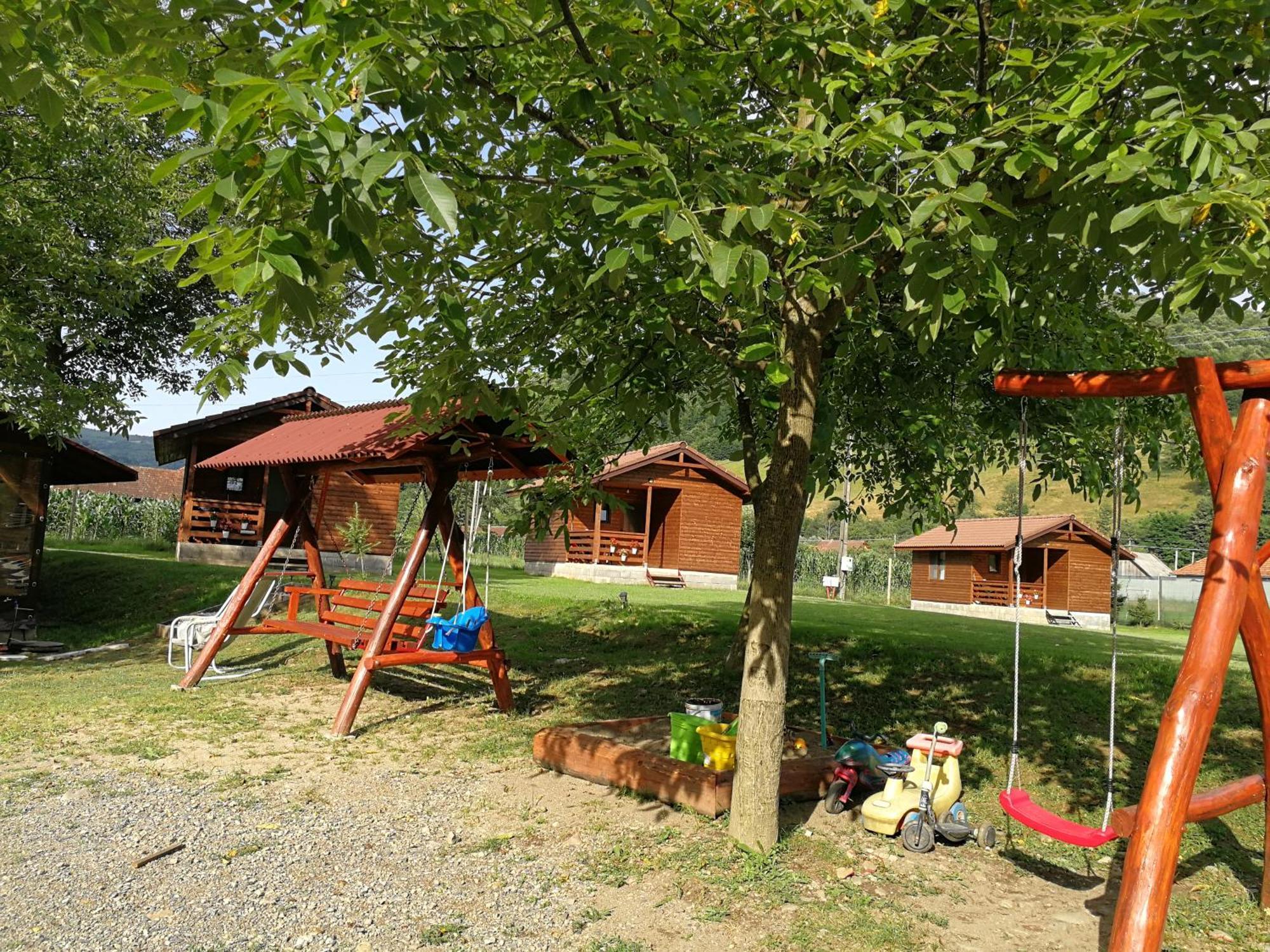 Casute Zavoi Bulz Villa Bagian luar foto