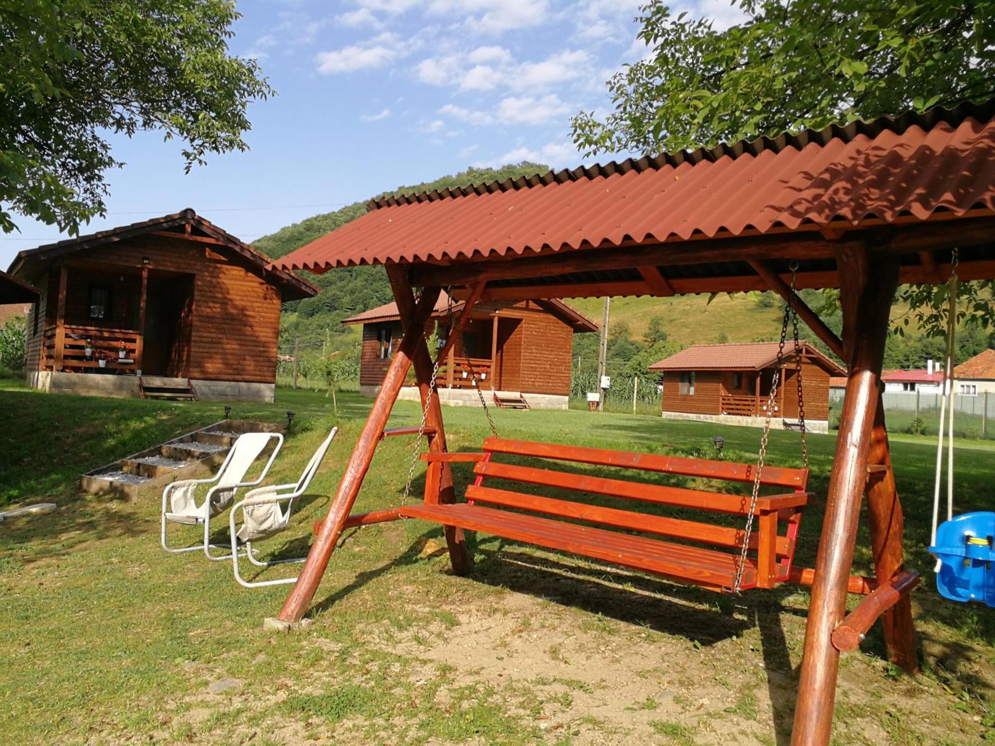 Casute Zavoi Bulz Villa Bagian luar foto