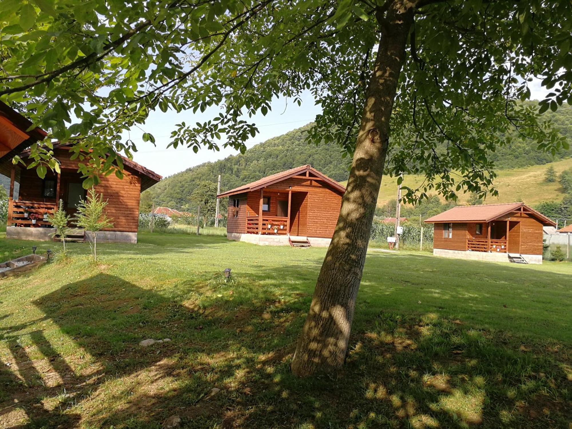 Casute Zavoi Bulz Villa Bagian luar foto